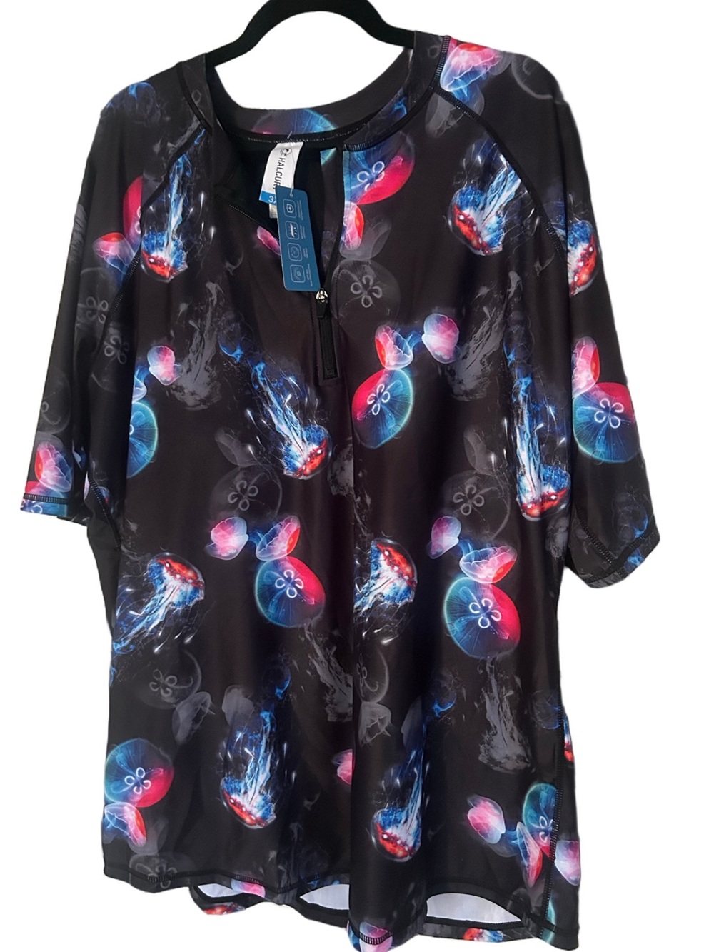 NWT 3XL Halcurt swim shirt or swim suit chest bust support Black